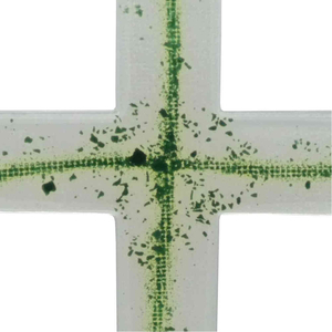 Glaskreuz wei modern Kreuz in Kreuz Ornament grn Fusingglas 23 x 14 cm Unikat Schmuckkreuz