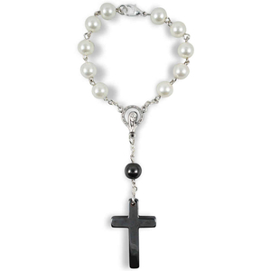 https://www.heiligen-shop.de/media/image/product/12407/md/zehner-rosenkranz-perle-glas-weiss-mit-haematit-kreuz-15-cm.jpg